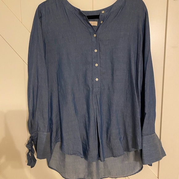 Blue shirt with bow sleeves - Picture 2 of 3